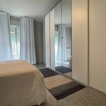 Vibo Centro דירה *